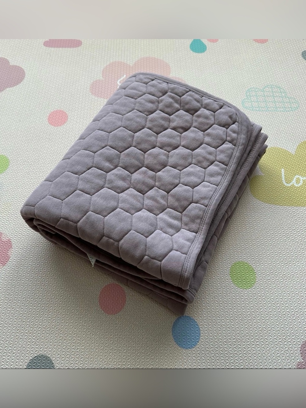 KQ Honeycomb Quilt
